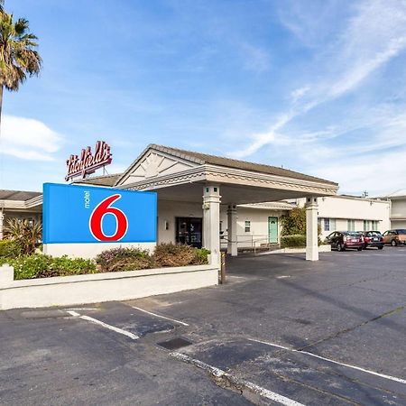 Motel 6 Сан Рафаел Екстериор снимка