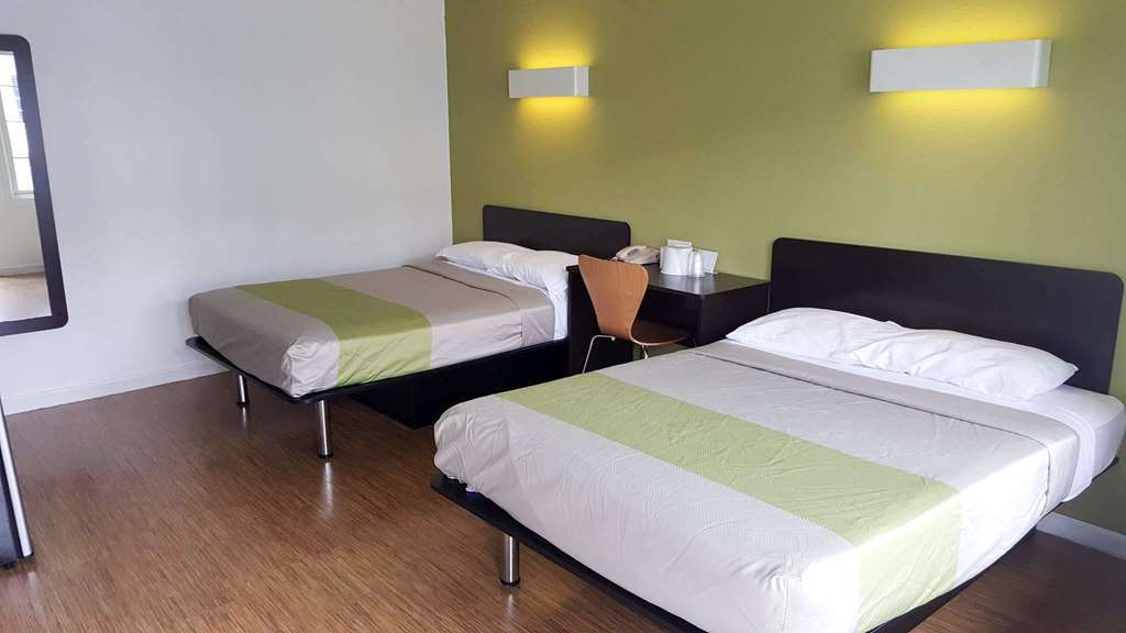 Motel 6 Сан Рафаел Стая снимка
