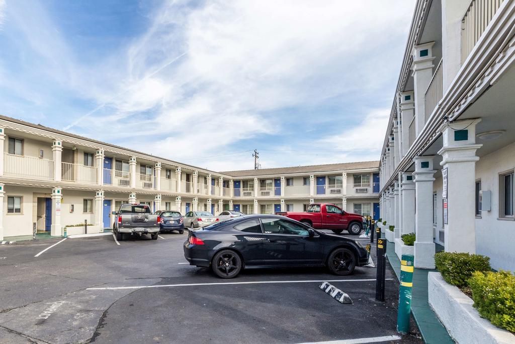Motel 6 Сан Рафаел Екстериор снимка