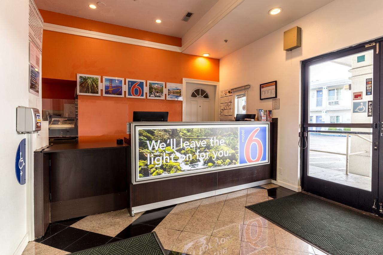 Motel 6 Сан Рафаел Екстериор снимка